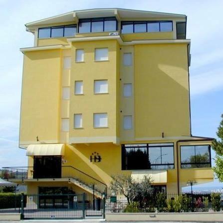 Hotel Bellavista Порто-Сан-Джорджо Экстерьер фото