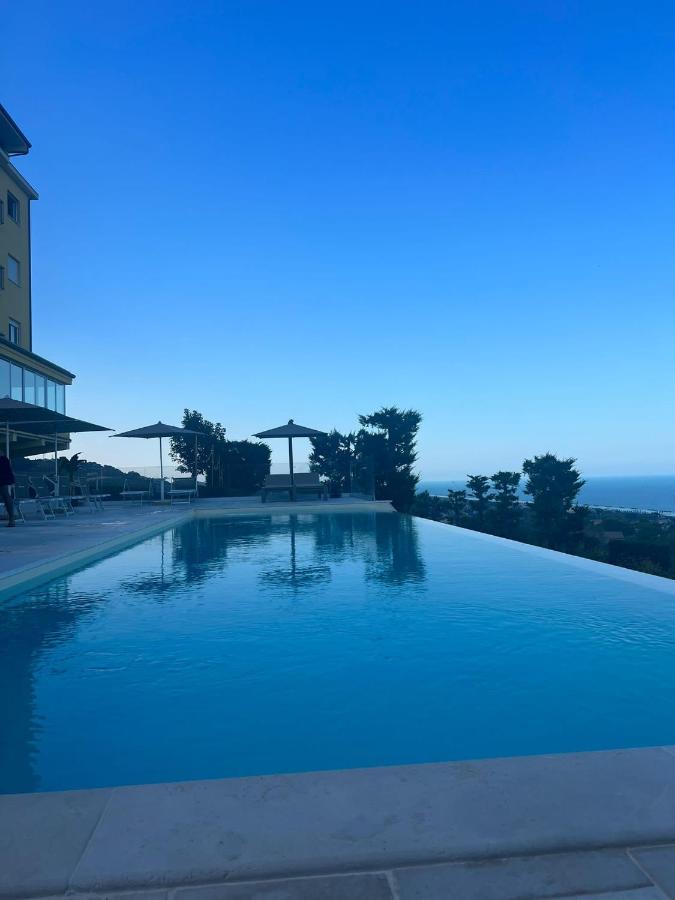Hotel Bellavista Порто-Сан-Джорджо Экстерьер фото